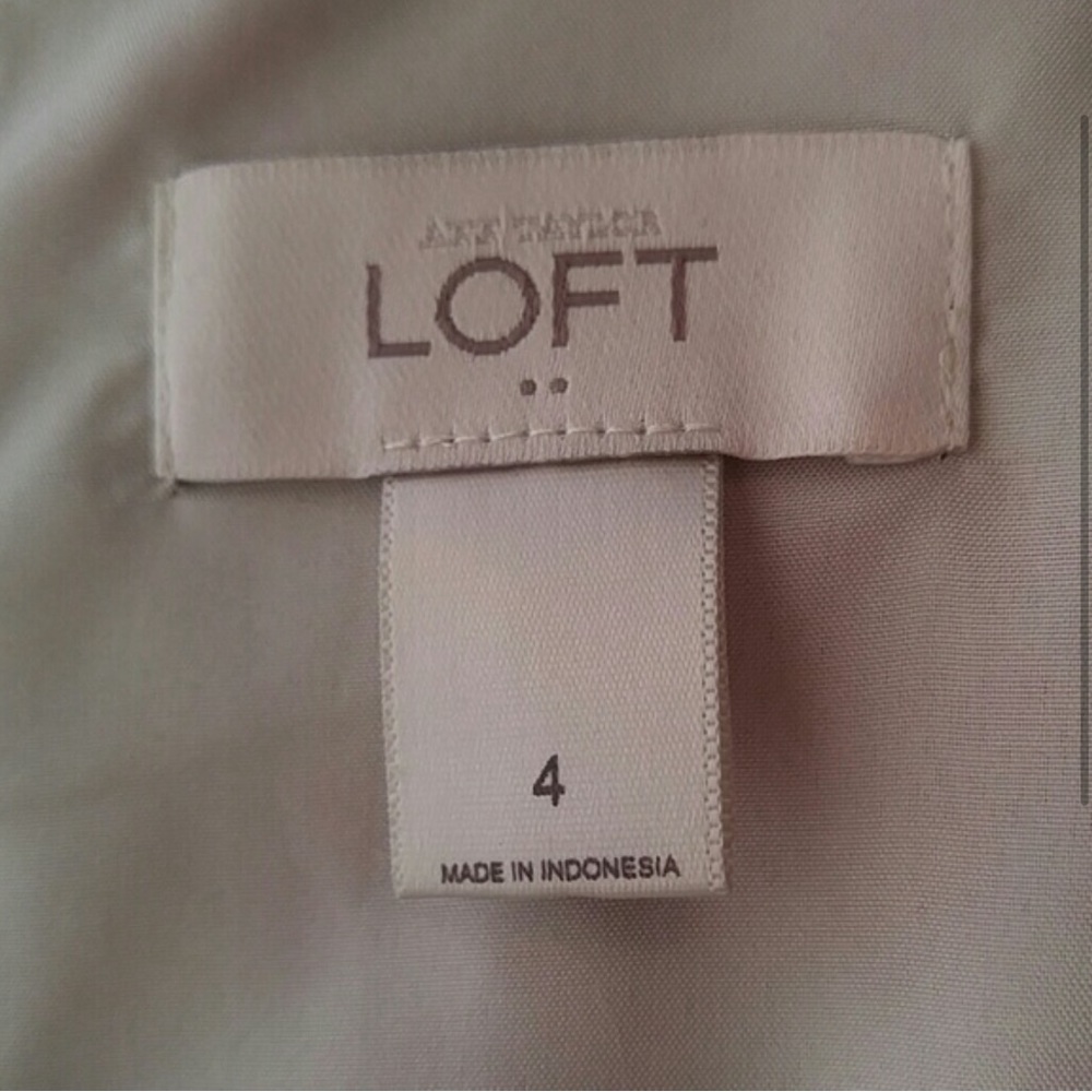 Loft Dress - Picture 3 of 3